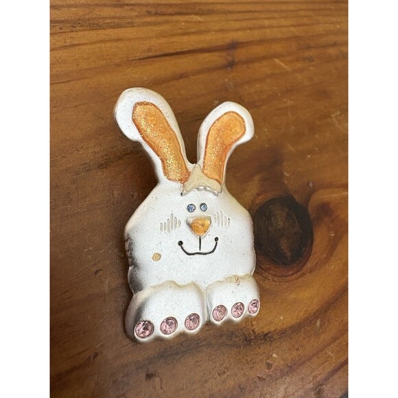 Vintage Honey Bunny Easter Rabbit Pin Brooch Jewelry AJMC Easter Gift Pin Collec - Picture 2 of 7